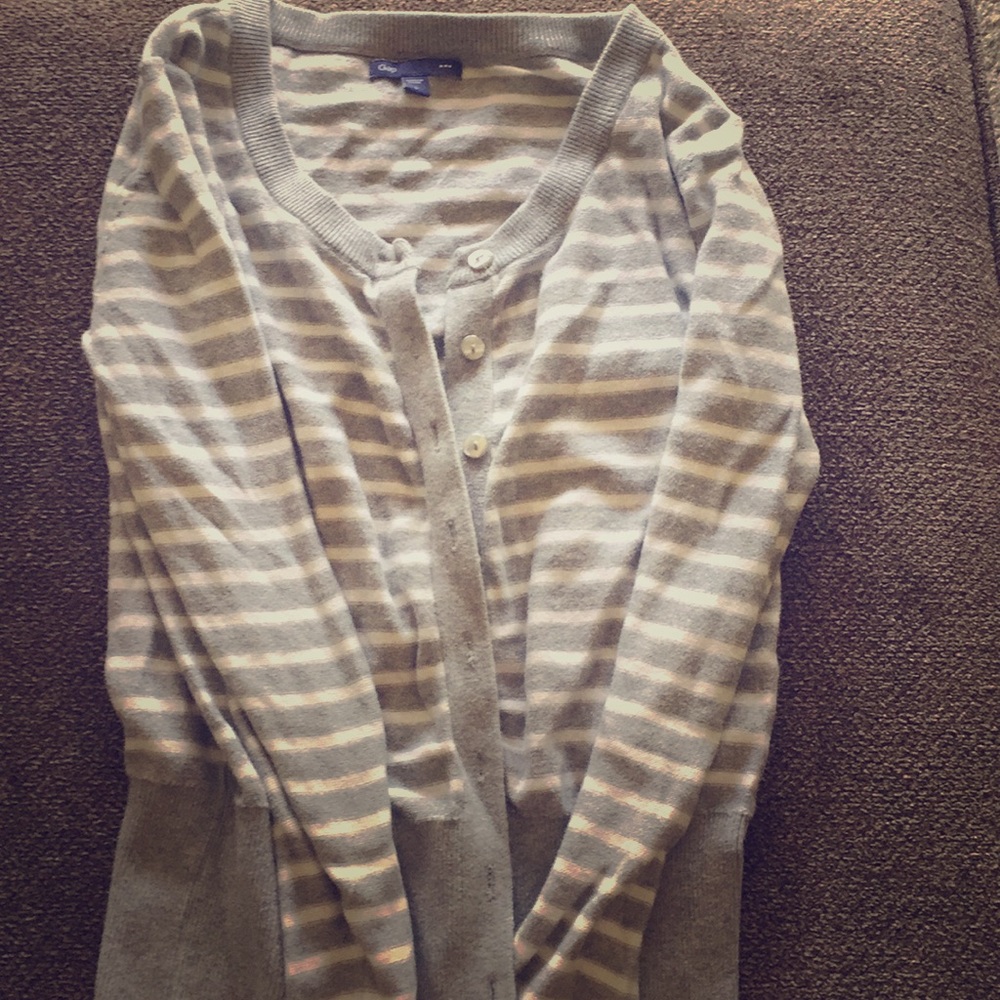 Gap cardigan